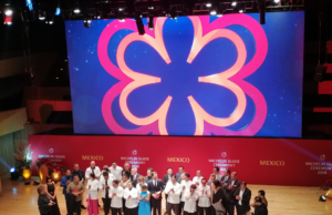1er Entrega de Estrellas Michelin en México y placas de recomendación de Guía Michelin.