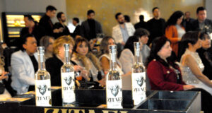 *Presentan «ZITAEL» mezcal artesanal en CDMX. *